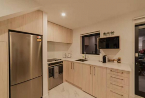 CBD Apartment 6 - 2 Bed 2 Bath